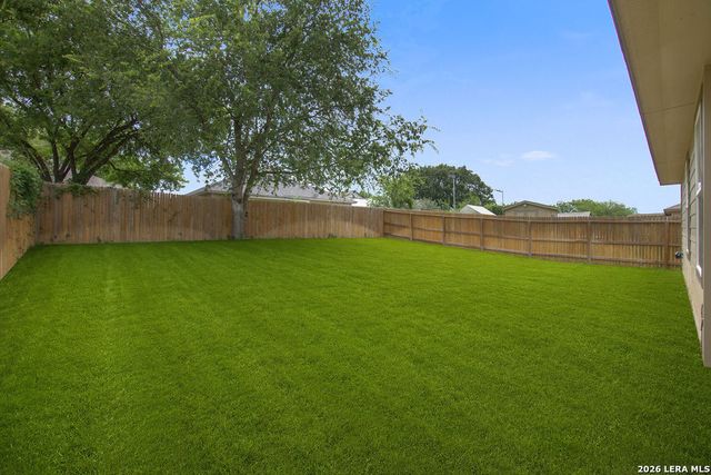8135 Falcon Meadow, Converse, TX 78109