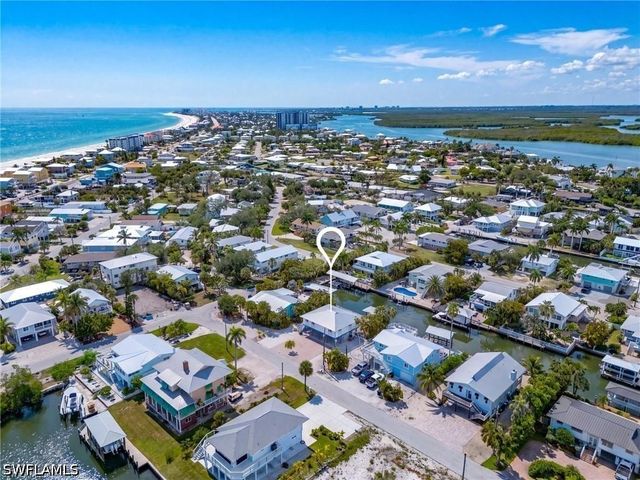 3 Pepita ST, Fort Myers Beach, FL 33931