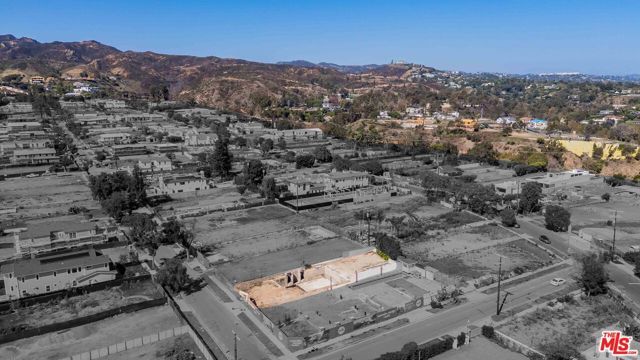 906 Kagawa Street, Pacific Palisades (los Angeles), CA 90272