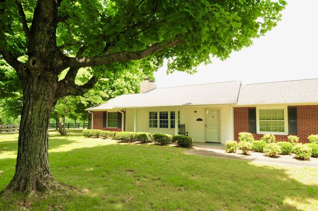 6881 Glidewell Rd, Cross Plains, TN 37049