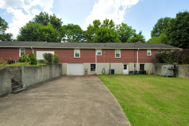 6881 Glidewell Rd, Cross Plains, TN 37049