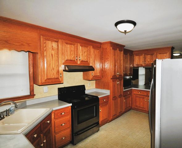6881 Glidewell Rd, Cross Plains, TN 37049
