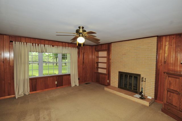 6881 Glidewell Rd, Cross Plains, TN 37049