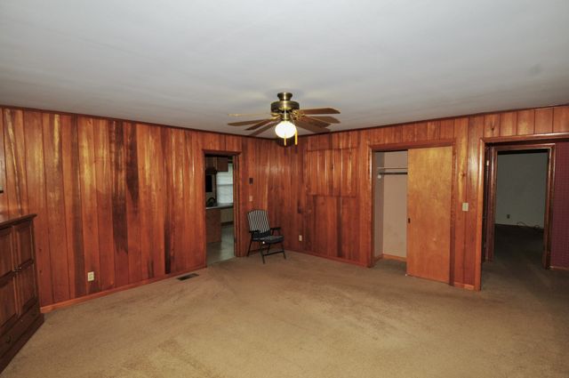 6881 Glidewell Rd, Cross Plains, TN 37049