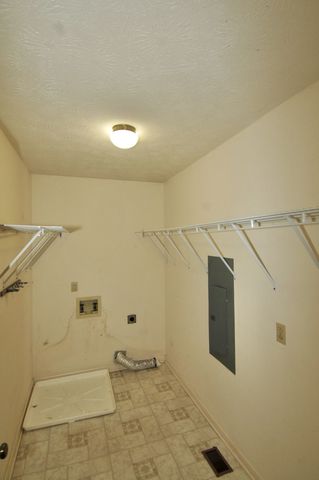 6881 Glidewell Rd, Cross Plains, TN 37049