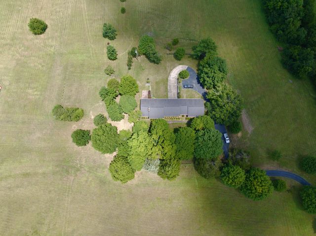 6881 Glidewell Rd, Cross Plains, TN 37049