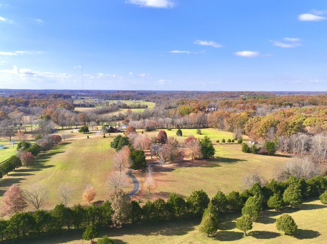 6881 Glidewell Rd, Cross Plains, TN 37049