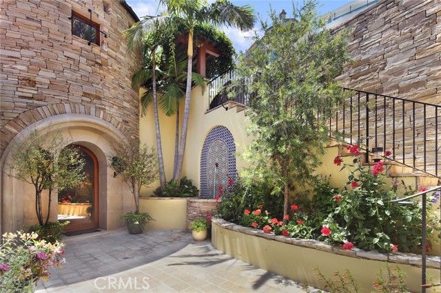 1131 Emerald Bay, Laguna Beach, CA 92651