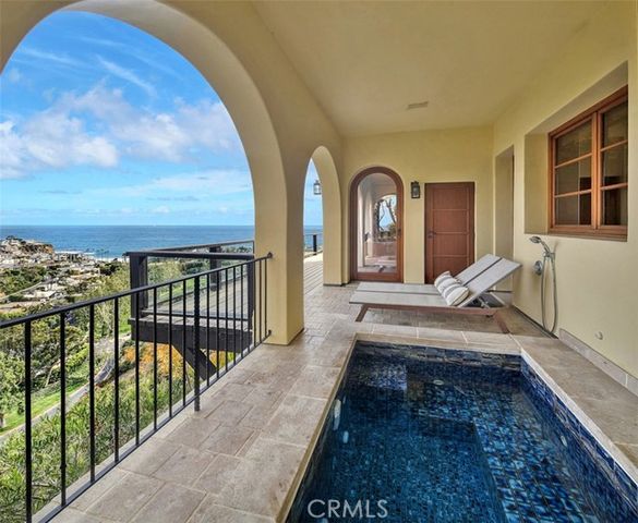1131 Emerald Bay, Laguna Beach, CA 92651