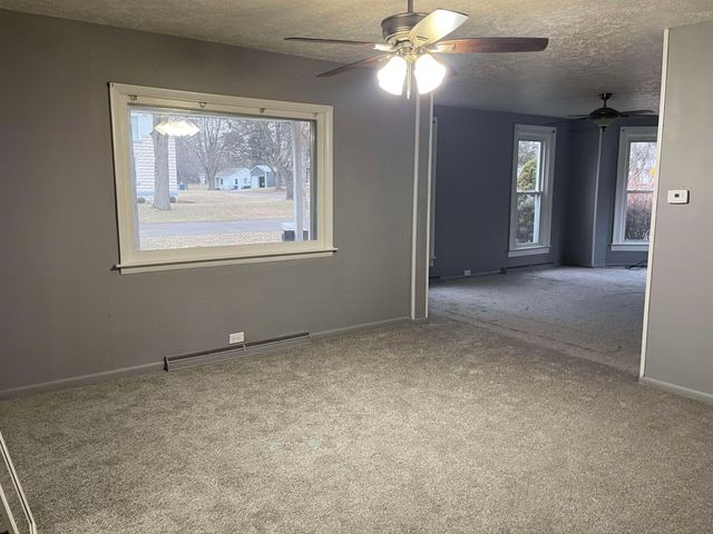 242 S East Street, Vassar, MI 48768