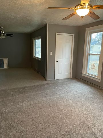 242 S East Street, Vassar, MI 48768