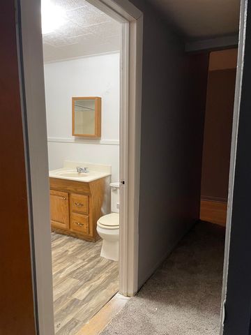 242 S East Street, Vassar, MI 48768