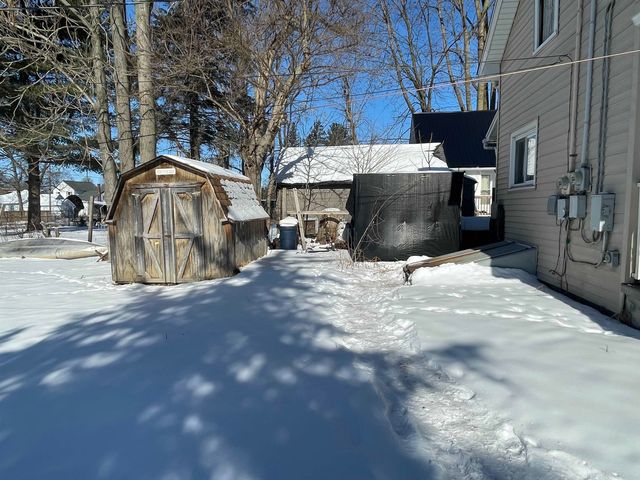 242 S East Street, Vassar, MI 48768