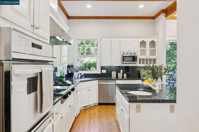 2358 Stone Valley Rd, Alamo, CA 94507