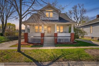 1226 Young Street, Port Huron, MI 48060