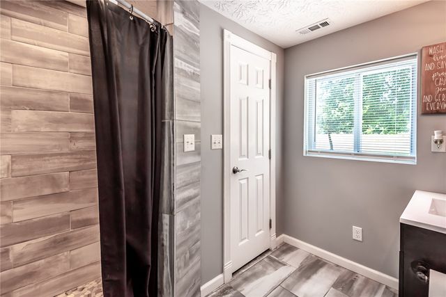 6075 Marathon Edenton Road, Blanchester, OH 45107