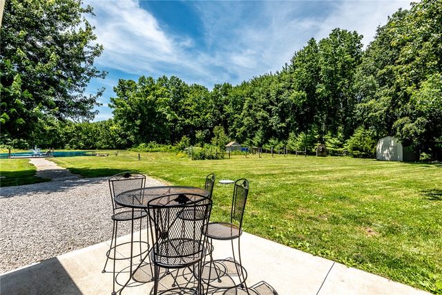 6075 Marathon Edenton Road, Blanchester, OH 45107