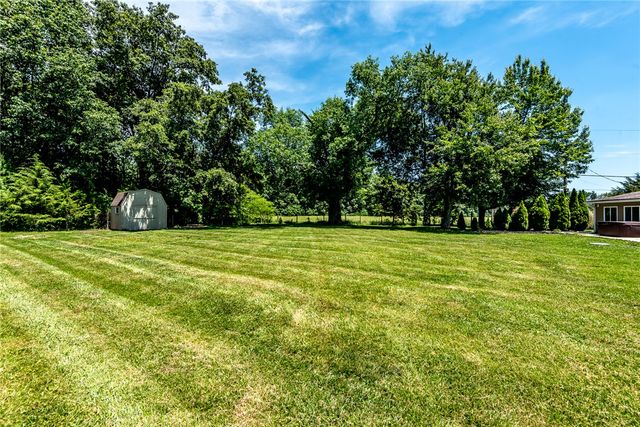 6075 Marathon Edenton Road, Blanchester, OH 45107