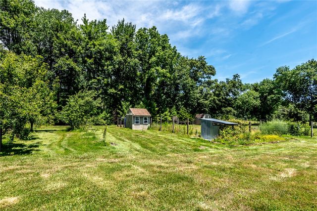 6075 Marathon Edenton Road, Blanchester, OH 45107