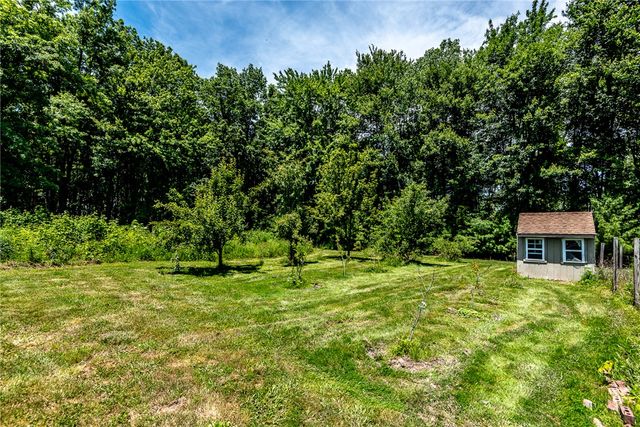 6075 Marathon Edenton Road, Blanchester, OH 45107