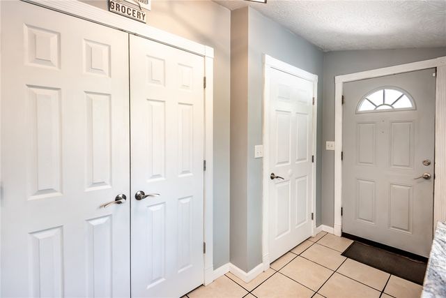 6075 Marathon Edenton Road, Blanchester, OH 45107