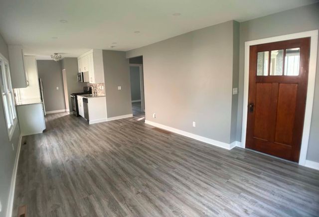 1170 Minnehaha Avenue W, Saint Paul, MN 55104