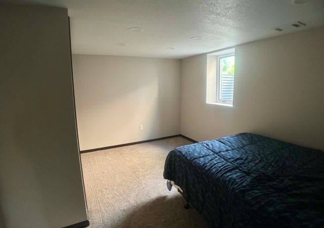 1170 Minnehaha Avenue W, Saint Paul, MN 55104