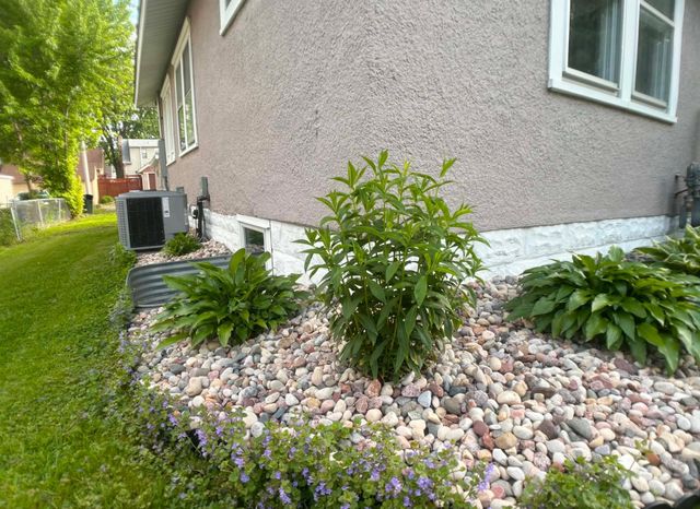 1170 Minnehaha Avenue W, Saint Paul, MN 55104