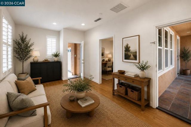 5210 S Montecito Dr, Concord, CA 94521