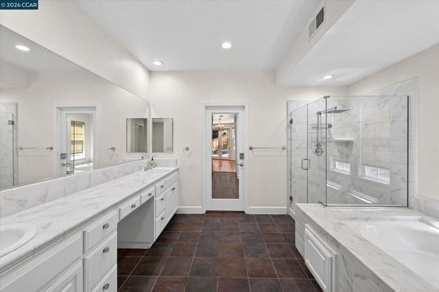 5210 S Montecito Dr, Concord, CA 94521