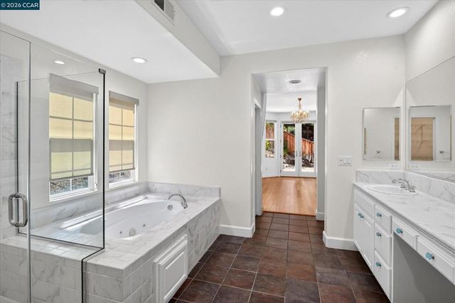 5210 S Montecito Dr, Concord, CA 94521