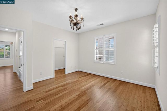 5210 S Montecito Dr, Concord, CA 94521