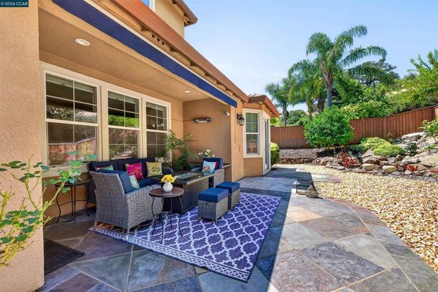 5210 S Montecito Dr, Concord, CA 94521