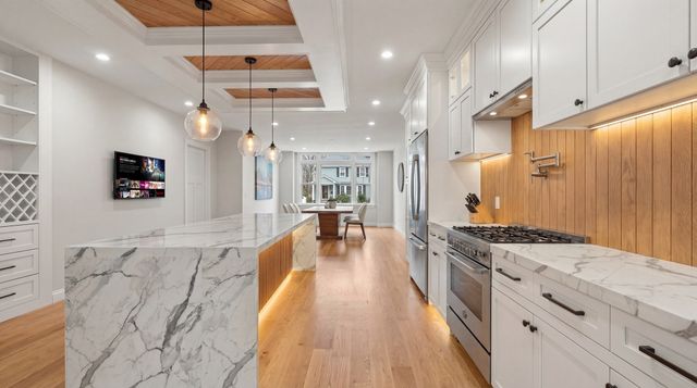 135 Hartman Rd, Newton, MA 02459