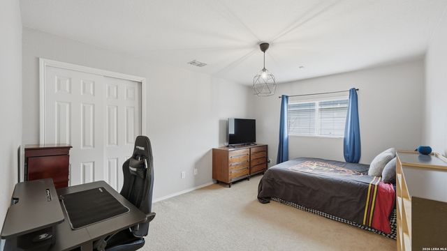 16238 GALLOPING OAK KNL, Selma, TX 78154