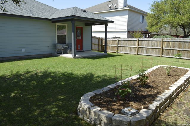 16238 GALLOPING OAK KNL, Selma, TX 78154