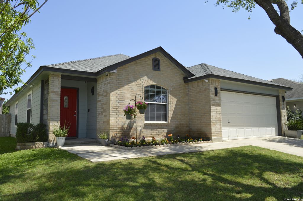 16238 GALLOPING OAK KNL, Selma, TX 78154