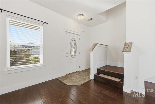 1406 W Crystal Falls Ave, Nampa, ID 83651