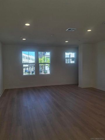 2518 Delphinium Ln, Carlsbad, CA 92008