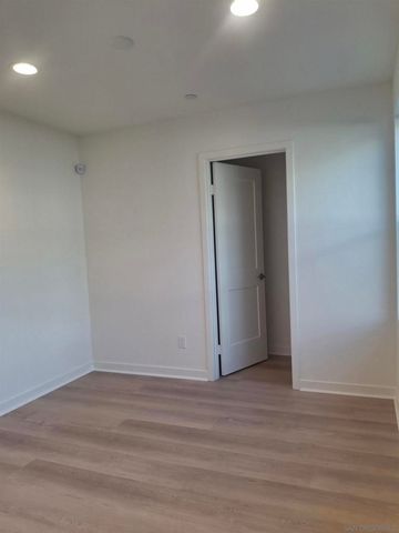 2518 Delphinium Ln, Carlsbad, CA 92008