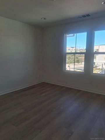 2518 Delphinium Ln, Carlsbad, CA 92008