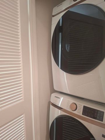 2518 Delphinium Ln, Carlsbad, CA 92008