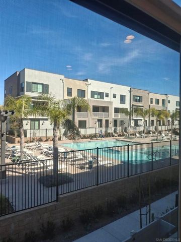 2518 Delphinium Ln, Carlsbad, CA 92008