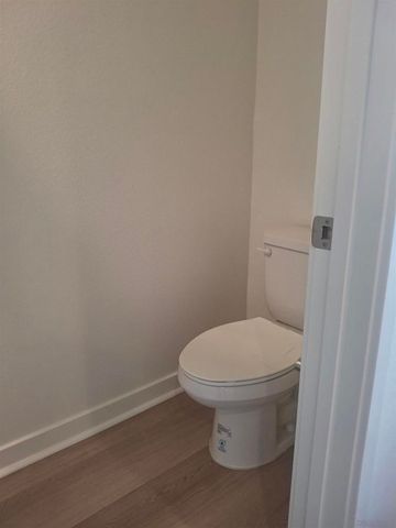 2518 Delphinium Ln, Carlsbad, CA 92008