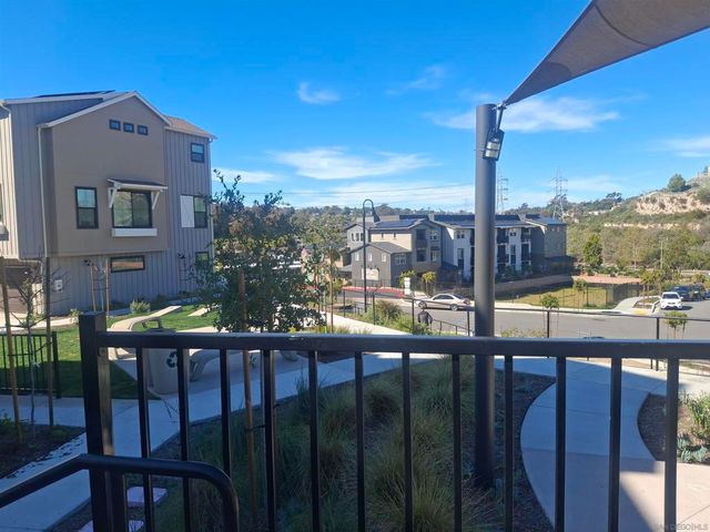 2518 Delphinium Ln, Carlsbad, CA 92008