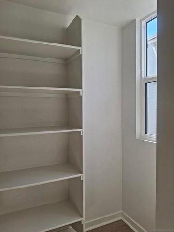 2518 Delphinium Ln, Carlsbad, CA 92008