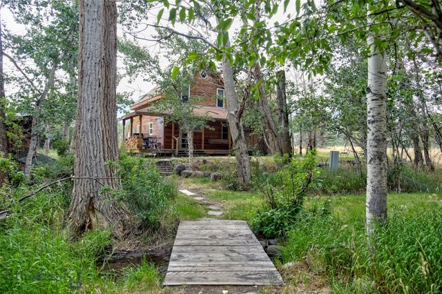 9 Grizzly Meadow Road, Emigrant, MT 59027