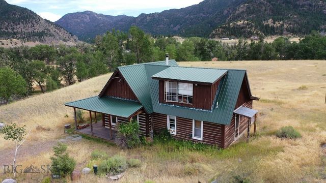9 Grizzly Meadow Road, Emigrant, MT 59027