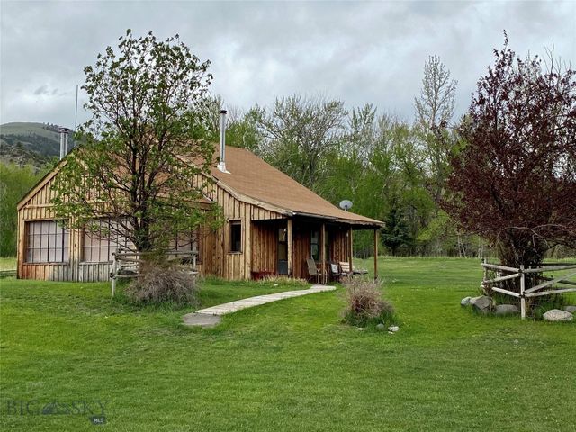 9 Grizzly Meadow Road, Emigrant, MT 59027