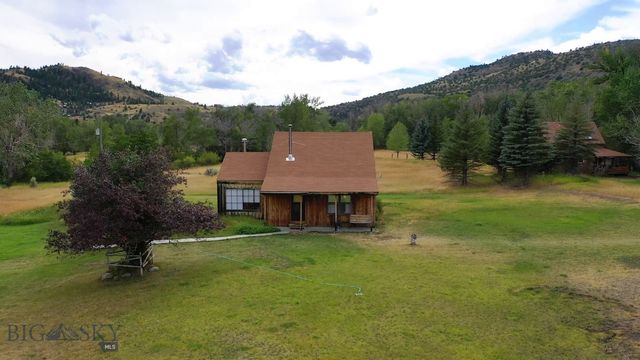 9 Grizzly Meadow Road, Emigrant, MT 59027